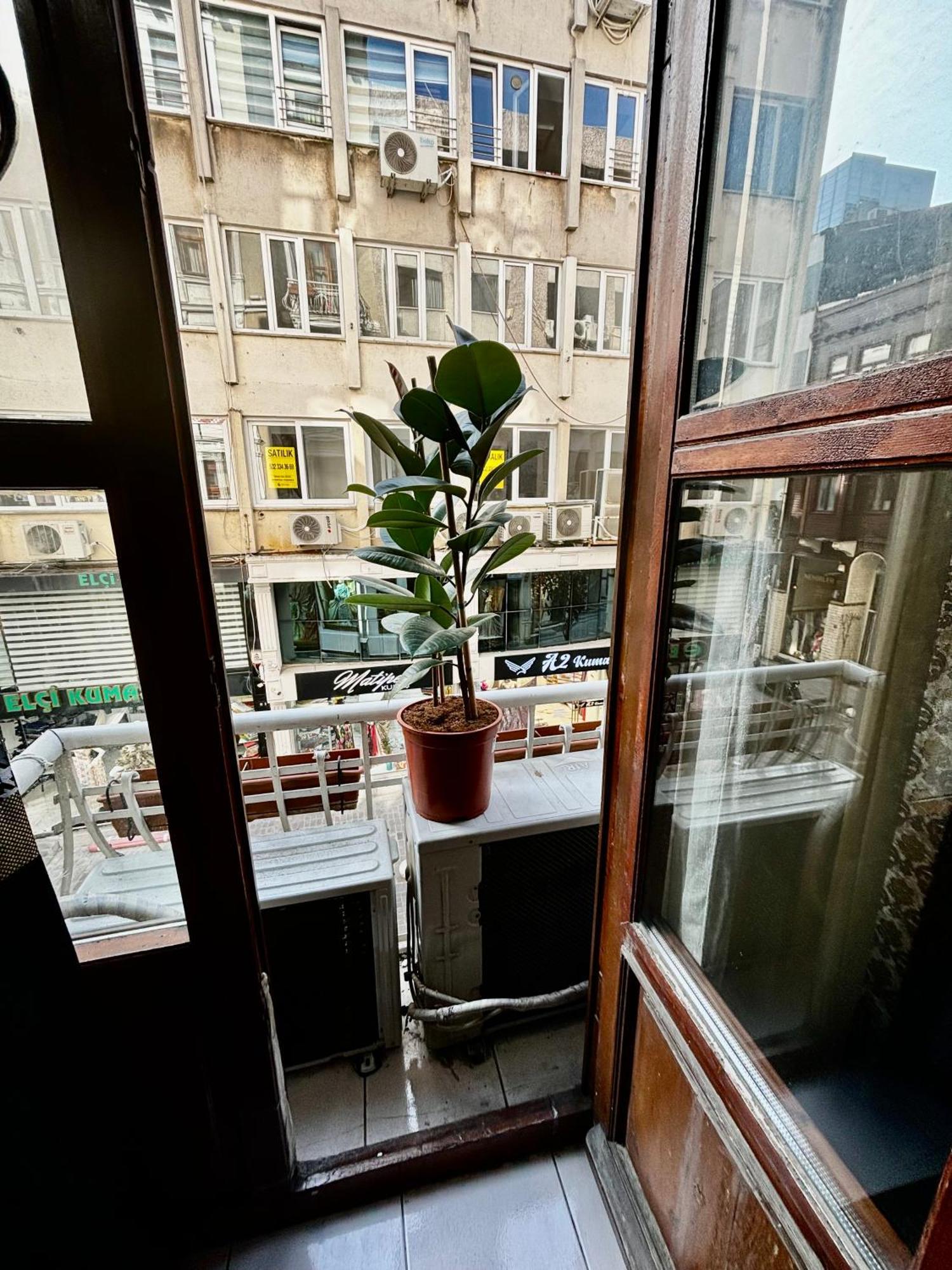 White Suites Hotel Istanbul Exterior photo
